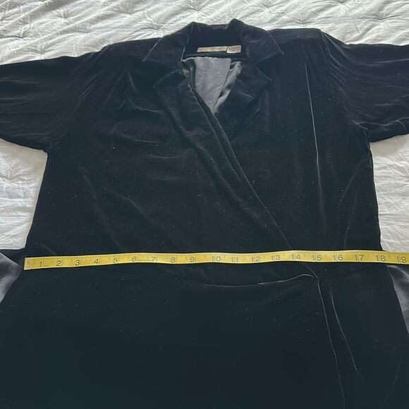 VTG 80s Liz Claiborne Black Velvet Dress Size 4 Faux Wrap Silk Bow Dark Academia - Picture 8 of 13